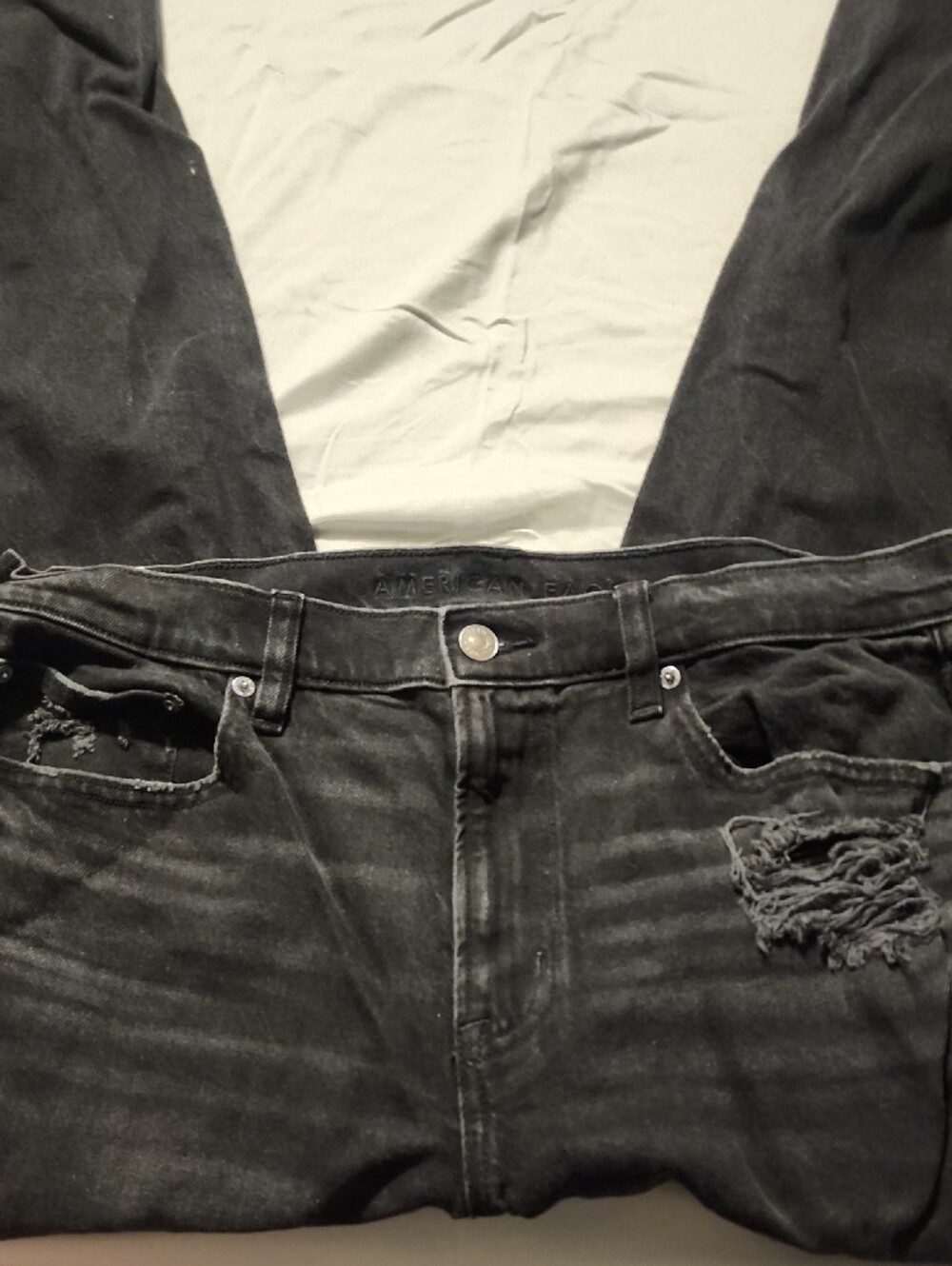 American Eagle Outfitters Black Distressed Skinny Jeans - Picture 2 of 4